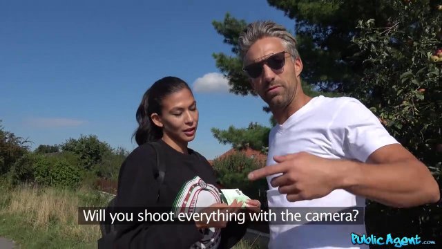 Превью Седой любовник долго и качественно трахал на полу девушку-маляра № 2175