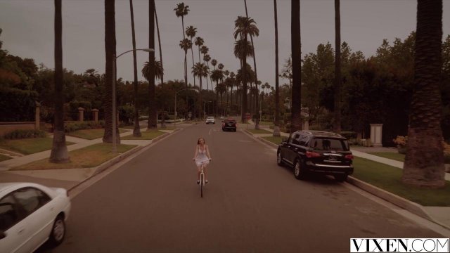 Превью Пацан вылизал большую щель подруги и нежно вошел туда елдой № 2436