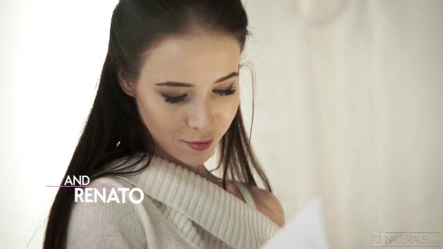 Превью Похотливая горничная трахается со своим начальником на неудобном стуле № 35509